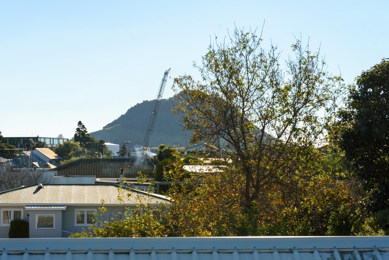 Convenient Family Bach With Easy Access To Blake Park The Beach And Downtown Mount Maunganui Exterior foto
